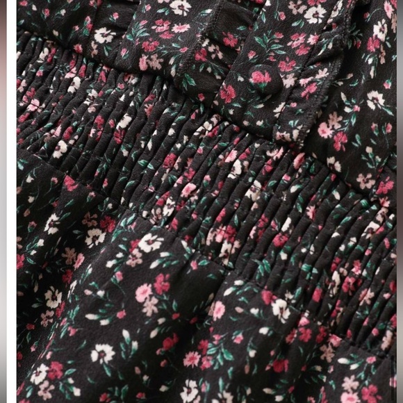 BloomChic Plus Size XL Plus Size Black Ditsy Floral Shirred Frill Trim Blouse - Picture 6 of 9